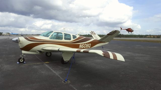 Beechcraft 35 Bonanza (N608Q)