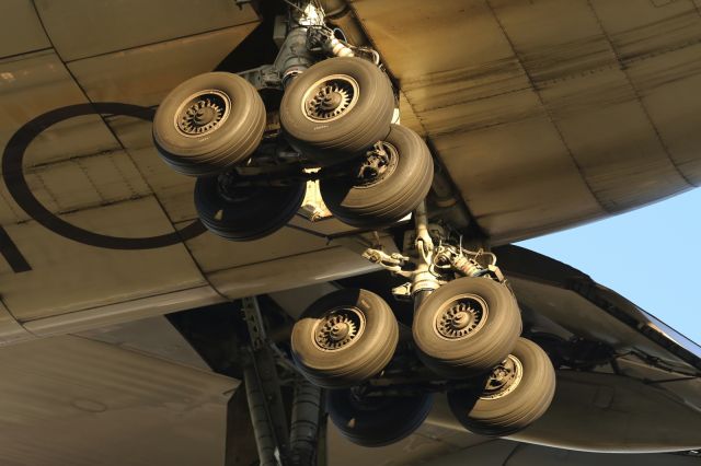 Boeing 747-400 — - Main Body Landing Gear of the B744.