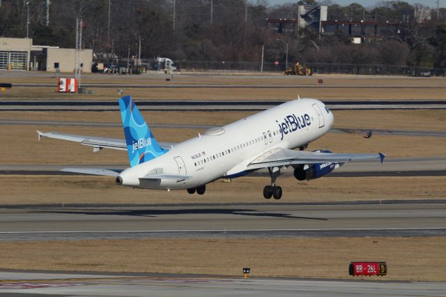 Airbus A320 (N636JB)