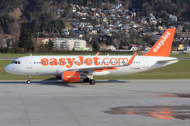 Airbus A320 (G-EZOB)