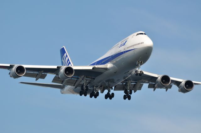 Boeing 747-400 (JA8959) - 2011/10/25