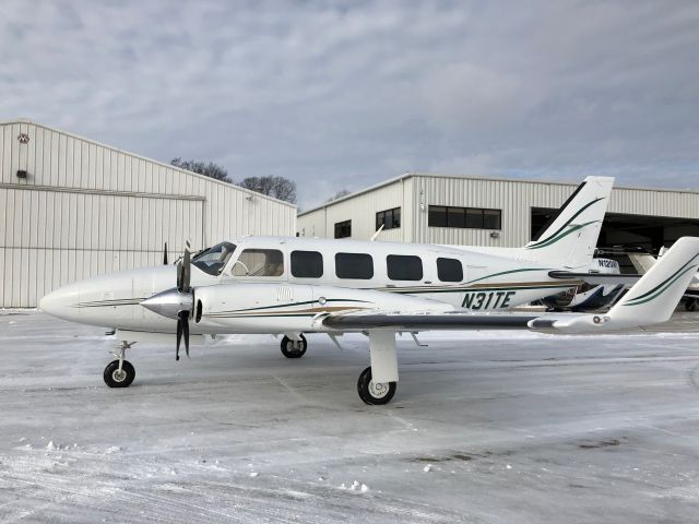 Piper Navajo (N31TE)