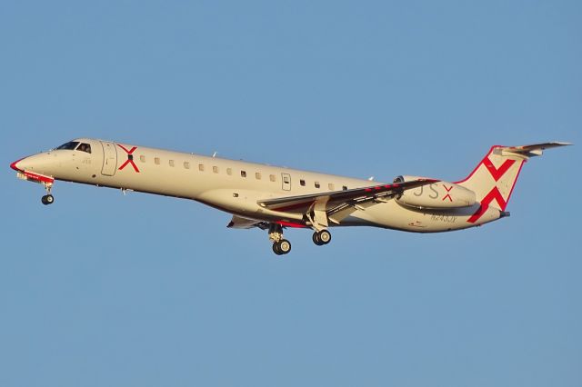 Embraer ERJ-145 (N243JX)