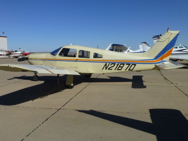 Piper Cherokee (N21870)