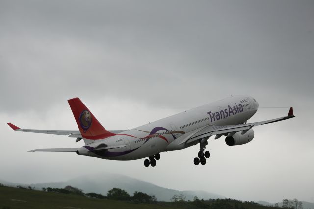 Airbus A330-300 (B-22102) - 12 June 2016:HKD-TPE.
