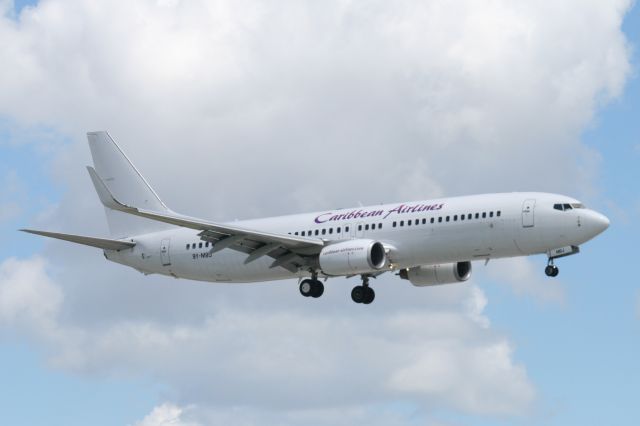 Boeing 737-800 (9Y-MBJ)