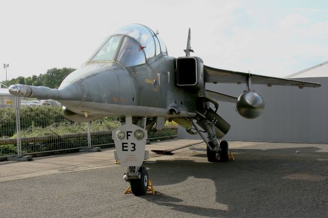 E3 — - Sepecat Jaguar E (c/n E3 - 339-WF), Static Display Air & Space Museum Paris-Le Bourget (LFPB)