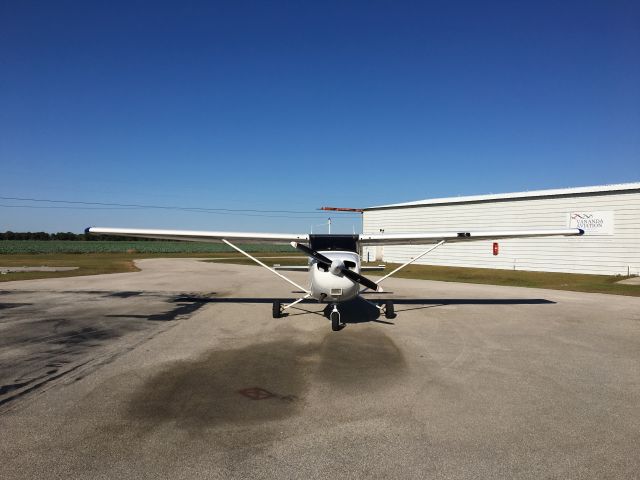 Cessna Skyhawk (N536HF) - Van Anda Aviation, LLC / Easy Airplane Rental