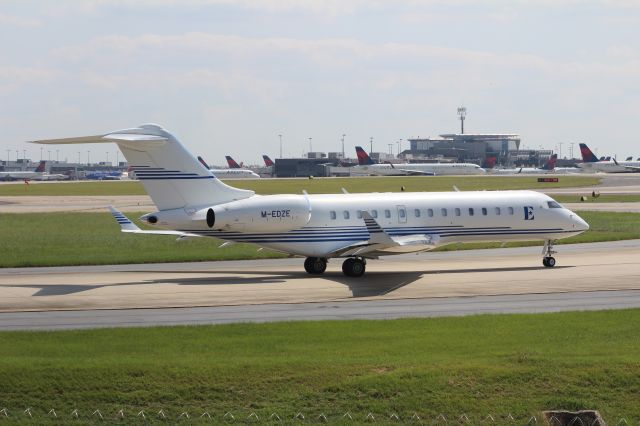 Bombardier Global Express (M-EDZE)