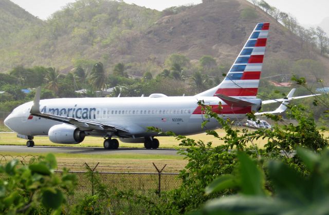 Boeing 737-800 (N339PL)