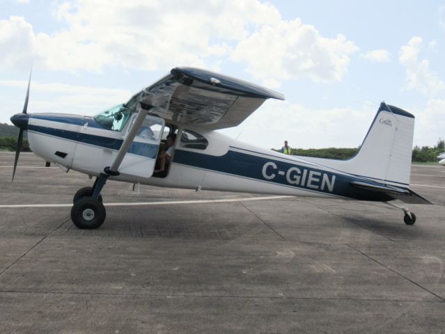 Cessna Skywagon 180 (C-GIEN)