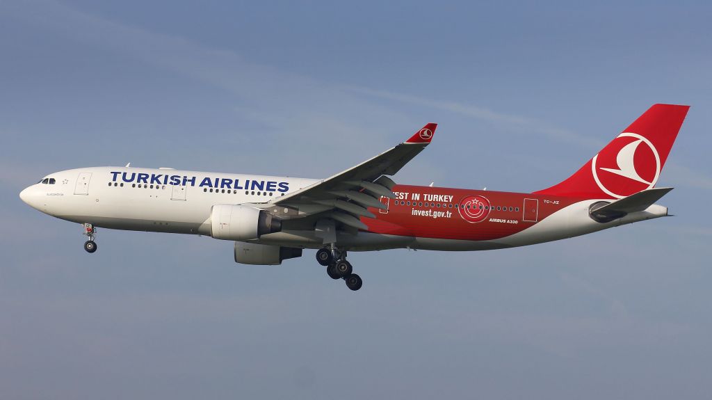 Airbus A330-200 (TC-JIZ)