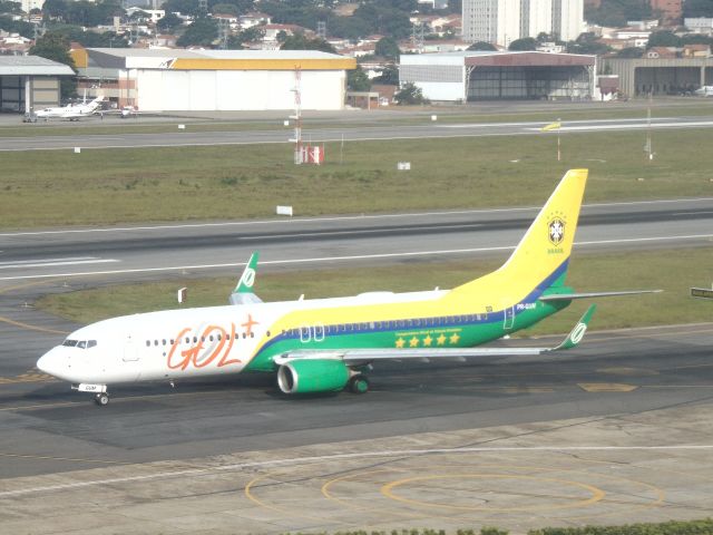 Boeing 737-700 (PR-GUM) - Gol Transportes Aéreosbr /Boeing B737-800br /PR-GUM  cn 35846br /Aeroporto de Congonhas - SP - Brasil (SBSP / CGH)Date: February 13, 2017br /Photo: Marcos Pereirabr /Comments:Delivered Nov/2011 /  Configured "Y183" /   br /leased from (hidden)         br /Painted in "Brazil Football" special colours Jun 2013br /Re-configured "Y177" 2014br /Instagram: @map1982  @map_spotter  @aeroportodepousoalegre