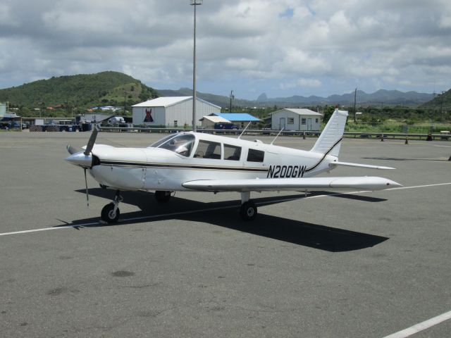 Piper Cherokee (N200GW)