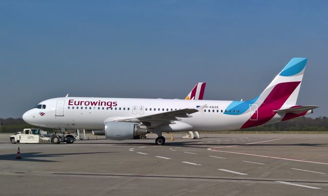 Airbus A320 (D-ABZE)