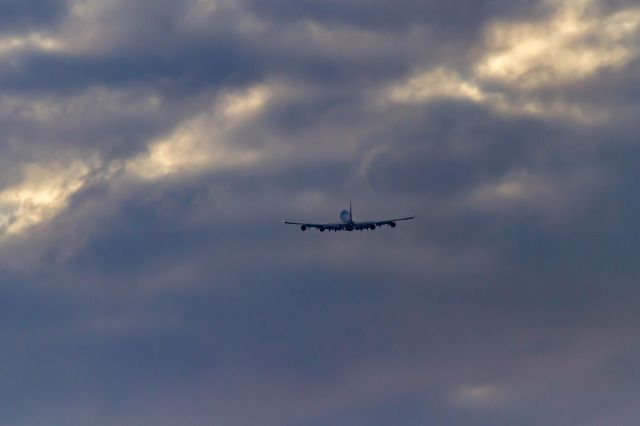 Boeing 747-400 —