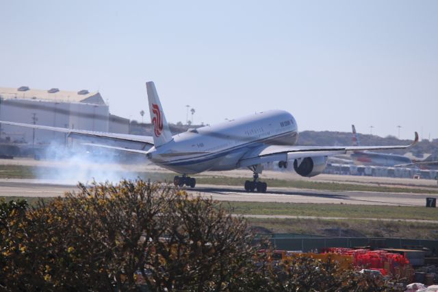 Airbus A350-900 (B-1085)