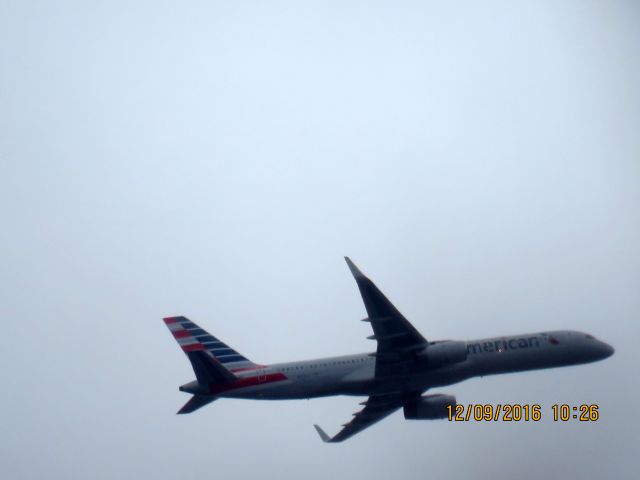 Boeing 757-200 (N172AJ)