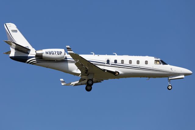 IAI Gulfstream G100 (N907DP)