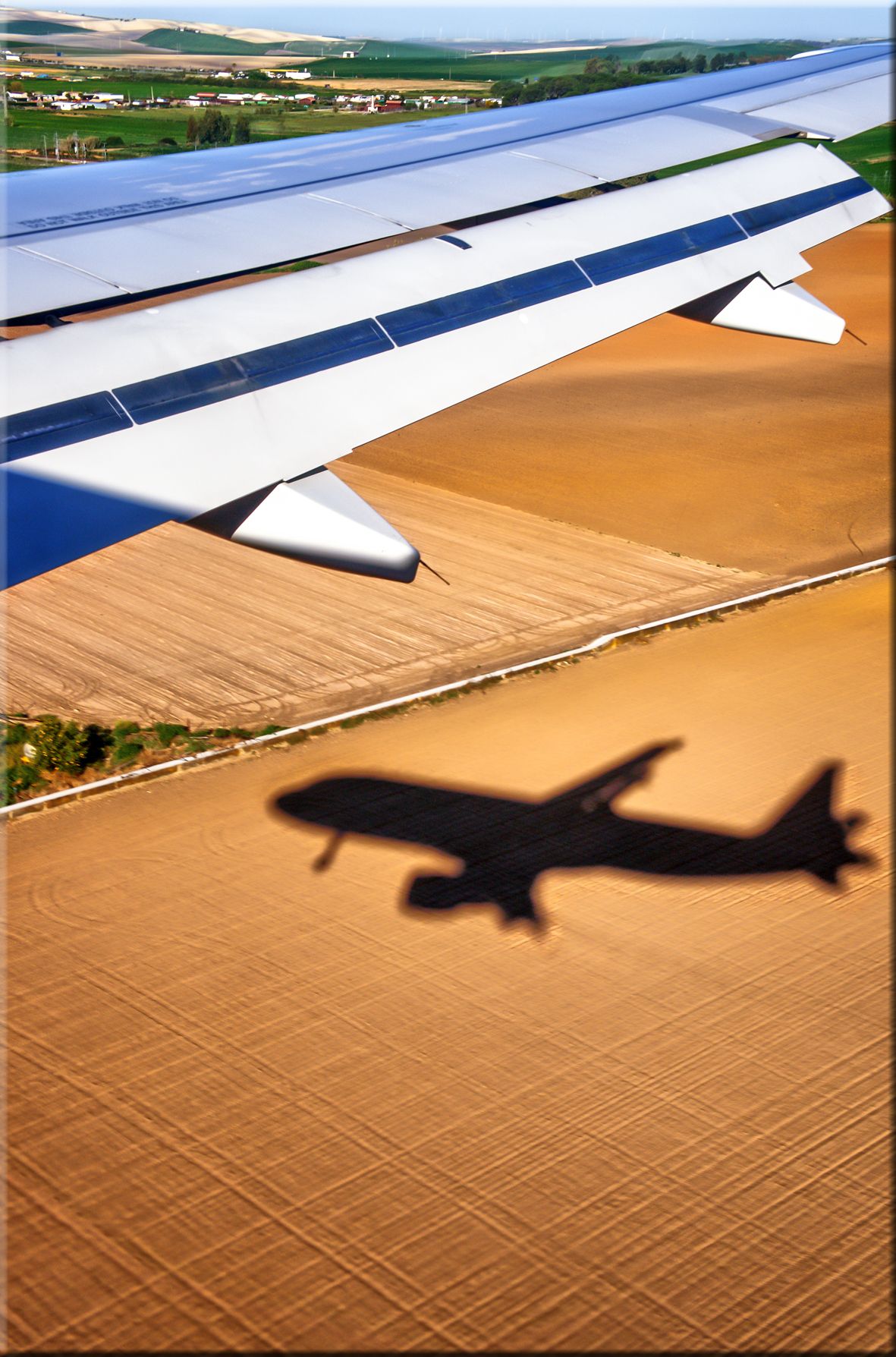 Airbus A321 — - Landeanflug Jerez de la Frontera