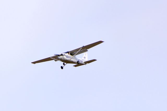 Cessna Skyhawk (N5338N)