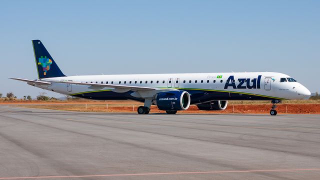 EMBRAER ERJ-190-400 (PS-AED)