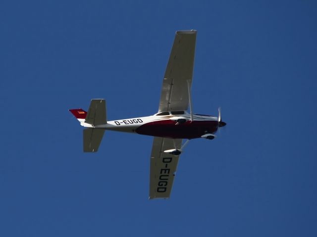 Cessna Skyhawk (D-EUGD)