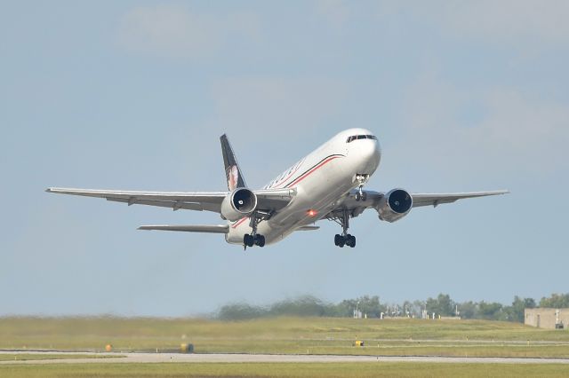 BOEING 767-300 (C-FPIJ) - 09-04-23