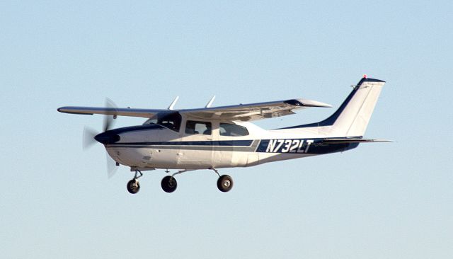 Cessna Centurion (N732LT)