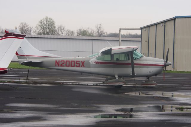 Cessna Skylane (N2005X)