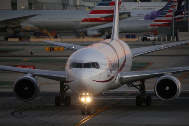 BOEING 767-200 (XA-EFR)