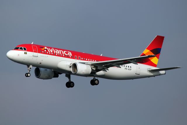 Airbus A320 (PR-AVP)