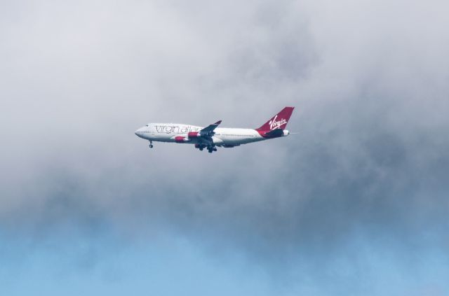 BOEING 737-400 (G-VXLG)