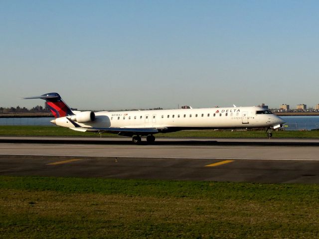 Canadair Regional Jet CRJ-900 (N918XJ)