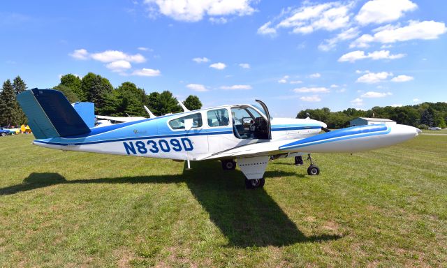 Beechcraft 35 Bonanza (N8309D) - Beech J35 Bonanza N8309D in Brighton