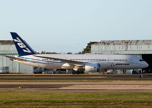 Boeing 787-8 (N787FT) - For the first time, Boeing 787-8 at BQN for tropical test..