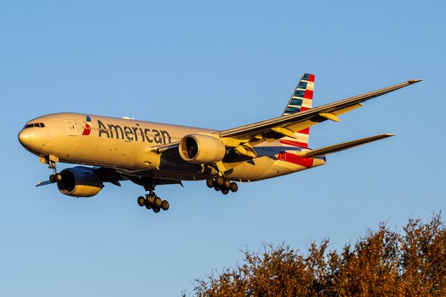 Boeing 777-200 (N759AN) - 12/1/2020 Sunrise arrival from Maui