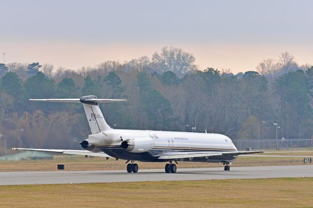 McDonnell Douglas MD-83 (VTM217)