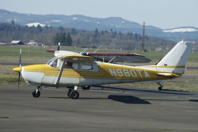 Cessna Skyhawk (N980TA)