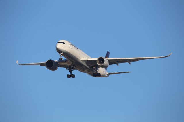 Airbus A350-900 (D-AIXE)