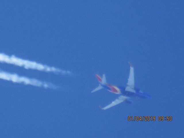 Boeing 737-700 (N7830A)