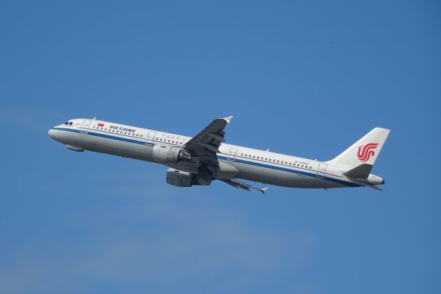 Airbus A321 (B-6363)