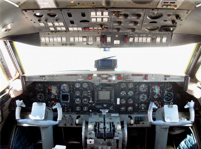 Grumman Gulfstream 1 (ZS-JIS) - With a Garmin 430 and TCAS II.