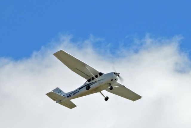 Cessna Skyhawk (N670CS)