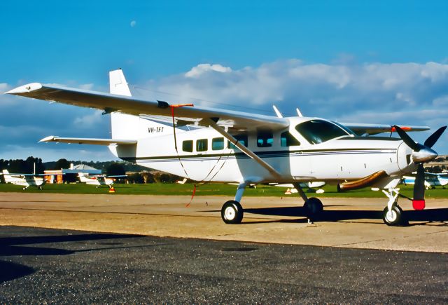 Cessna Caravan (VH-TFT) - CESSNA 208 CARAVAN - REG : VH-TFT (CN ) - PARAFIELD AIRPORT ADELAIDE SA. AUSTRALIA - YPPF 9/5/1989