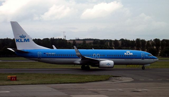 Boeing 737-800 (PH-BXY)