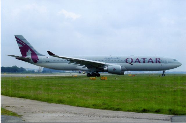Airbus A330-300 —