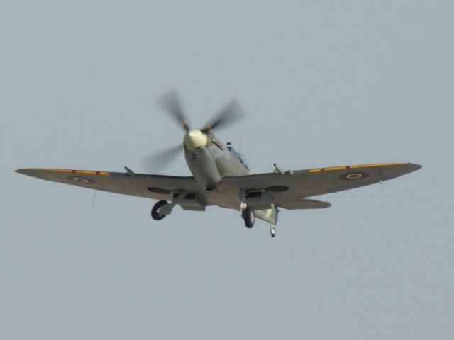 SUPERMARINE Spitfire (N601FF)