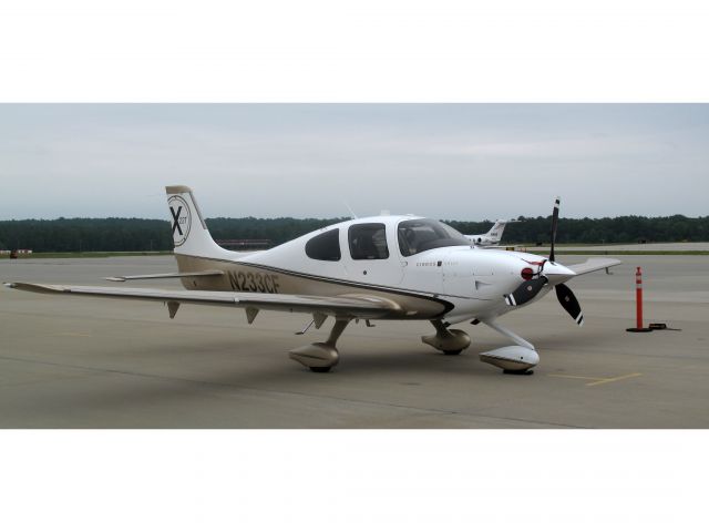 Cirrus SR-22 (N233CF) - A very nice Cirrus!