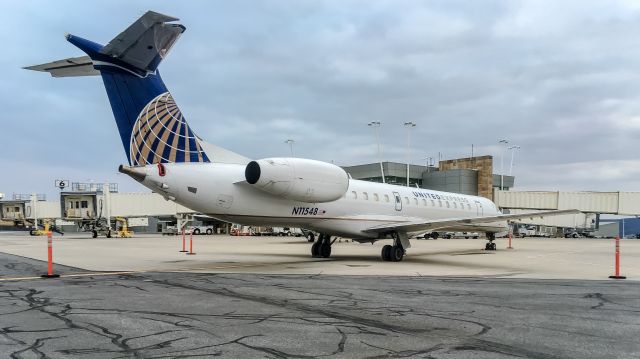 Embraer ERJ-145 (N11548)